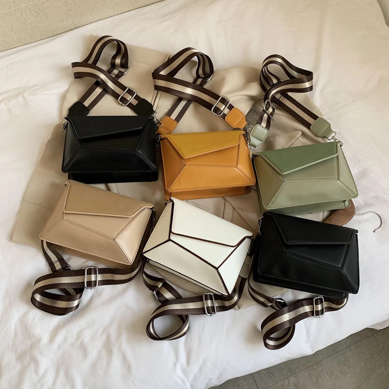 Simple Good Quality PU Leather Shoulder Crossbody Bags For Women Solid Color Simply Style Female Summer Handbags 2021 Designer
Simple Good Quality PU Leather Shoulder Crossbody Bags For Women Solid Color Simply Style Female Summer Handbags 2021 Designer