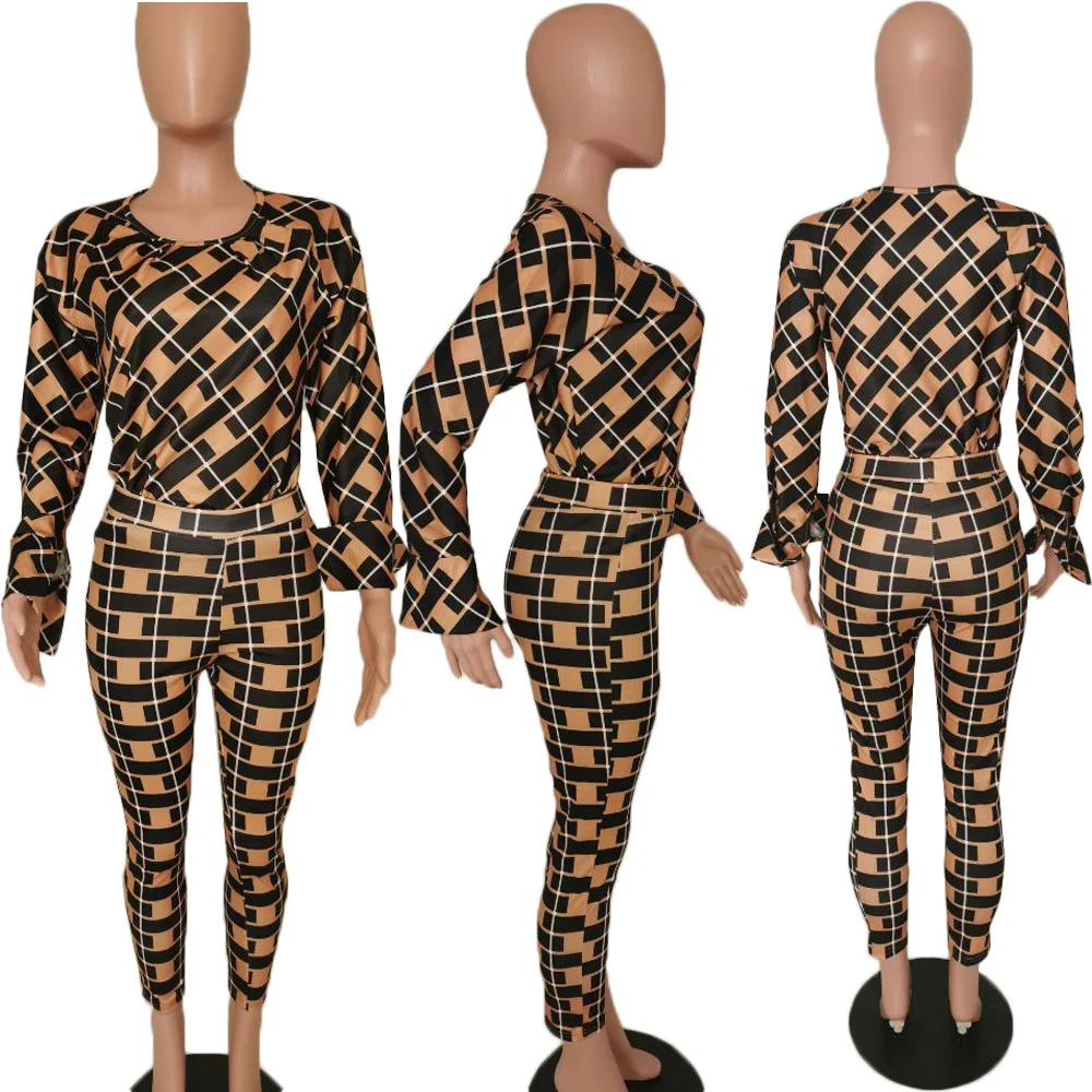 Plaid Printed Two-Piece Women's Long-Sleeved Blouse And Nine-Point Pants With Fashionable And Casual Two-Piece Suit Spring 2021
Plaid Printed Two-Piece Women's Long-Sleeved Blouse And Nine-Point Pants With Fashionable And Casual Two-Piece Suit Spring 2021