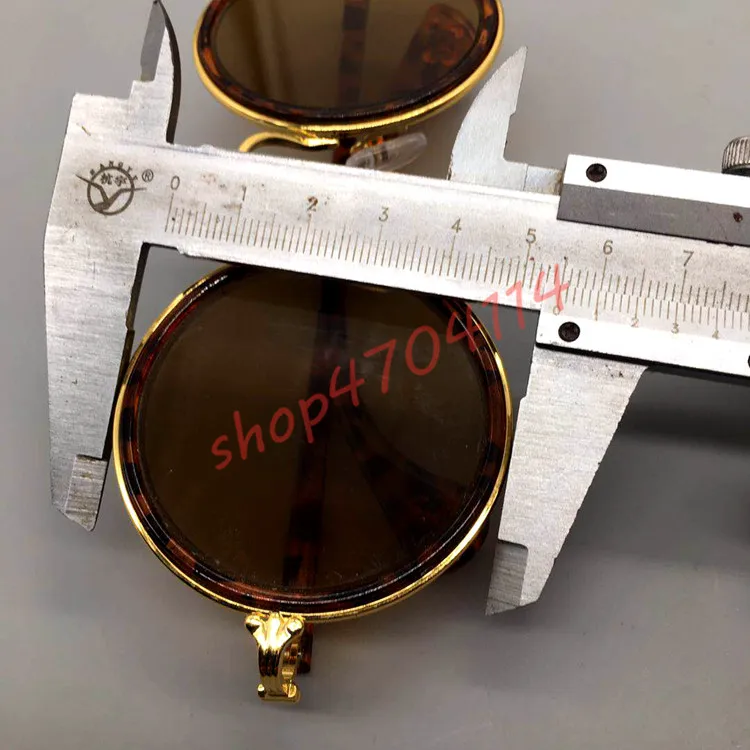 Antique Collection, Natural Black Crystal Sunglasses of the Old Sunglasses of the Republic of China, Exquisite Antique Collectio
Antique Collection, Natural Black Crystal Sunglasses of the Old Sunglasses of the Republic of China, Exquisite Antique Collectio