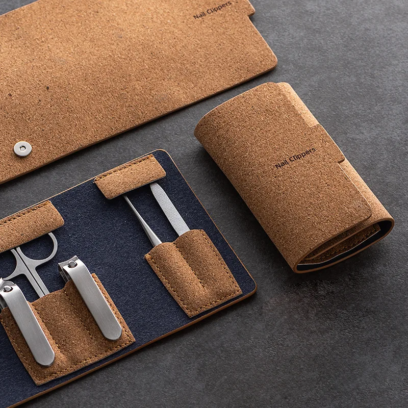 Youpin 5pcs/set Nail clippers Eyebrow scissors ear picks nail clippers manicure tools natural wood leather case 
Youpin 5pcs/set Nail clippers Eyebrow scissors ear picks nail clippers manicure tools natural wood leather case