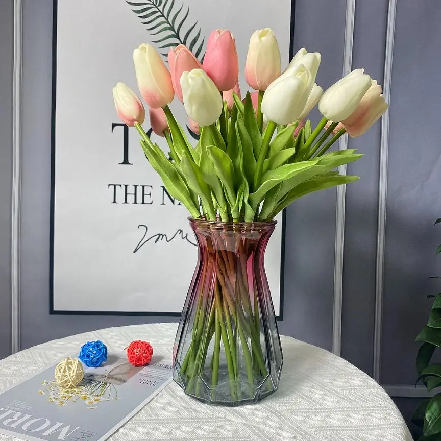 11 Pieces of PU Tulip Artificial Flower Real Touch Bouquet Home Dining Table Decoration Wedding Party Valentine's Day Gift
11 Pieces of PU Tulip Artificial Flower Real Touch Bouquet Home Dining Table Decoration Wedding Party Valentine's Day Gift