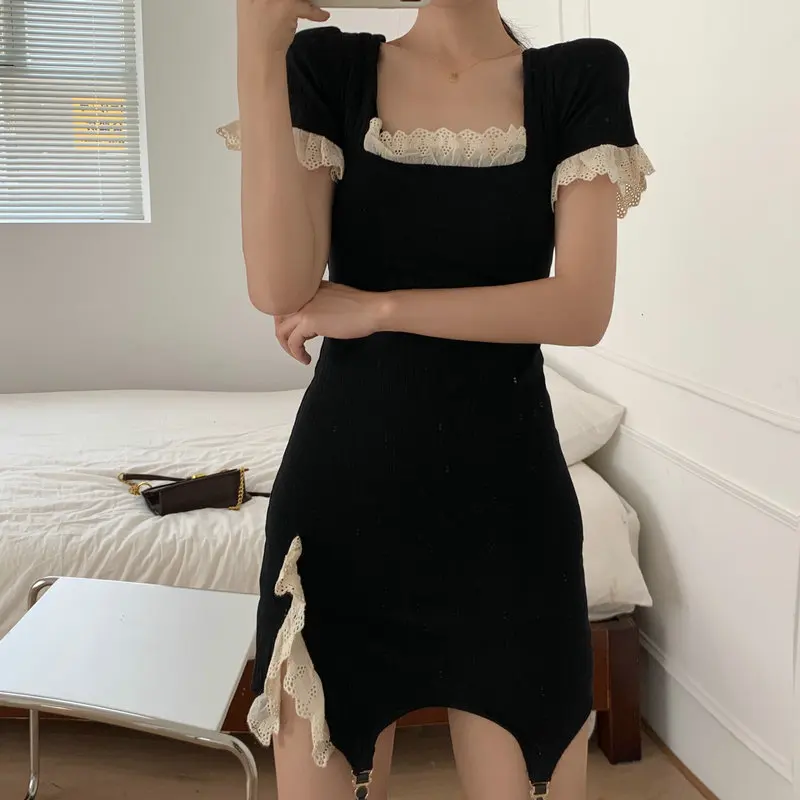 Summer Women Black Sexy Curvy Dresses Slim Fit Short Sleeve Lace Contrast Patchwork Design Mini Length One Piece Asymmetric Robe
Summer Women Black Sexy Curvy Dresses Slim Fit Short Sleeve Lace Contrast Patchwork Design Mini Length One Piece Asymmetric Robe