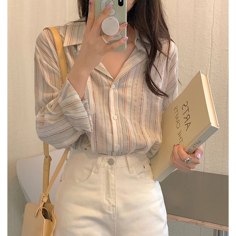 Minority Lazy Autumn Stripes Women Lapel Shirt Hot Sunscreen 2021 Loose High Quality Full Sleeve Plus Size Stylish Casual Tops
Minority Lazy Autumn Stripes Women Lapel Shirt Hot Sunscreen 2021 Loose High Quality Full Sleeve Plus Size Stylish Casual Tops