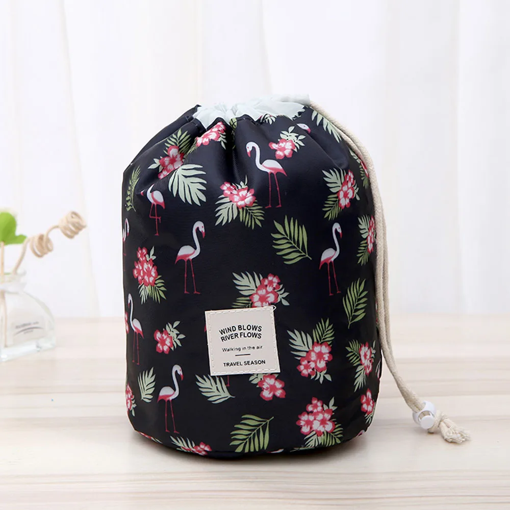 Portable Cosmetic Storage Bag Large Fashion Drawstring Hanging Bag Cosmetic Bag Light Multifunctional Bucket Storage Bag
Portable Cosmetic Storage Bag Large Fashion Drawstring Hanging Bag Cosmetic Bag Light Multifunctional Bucket Storage Bag