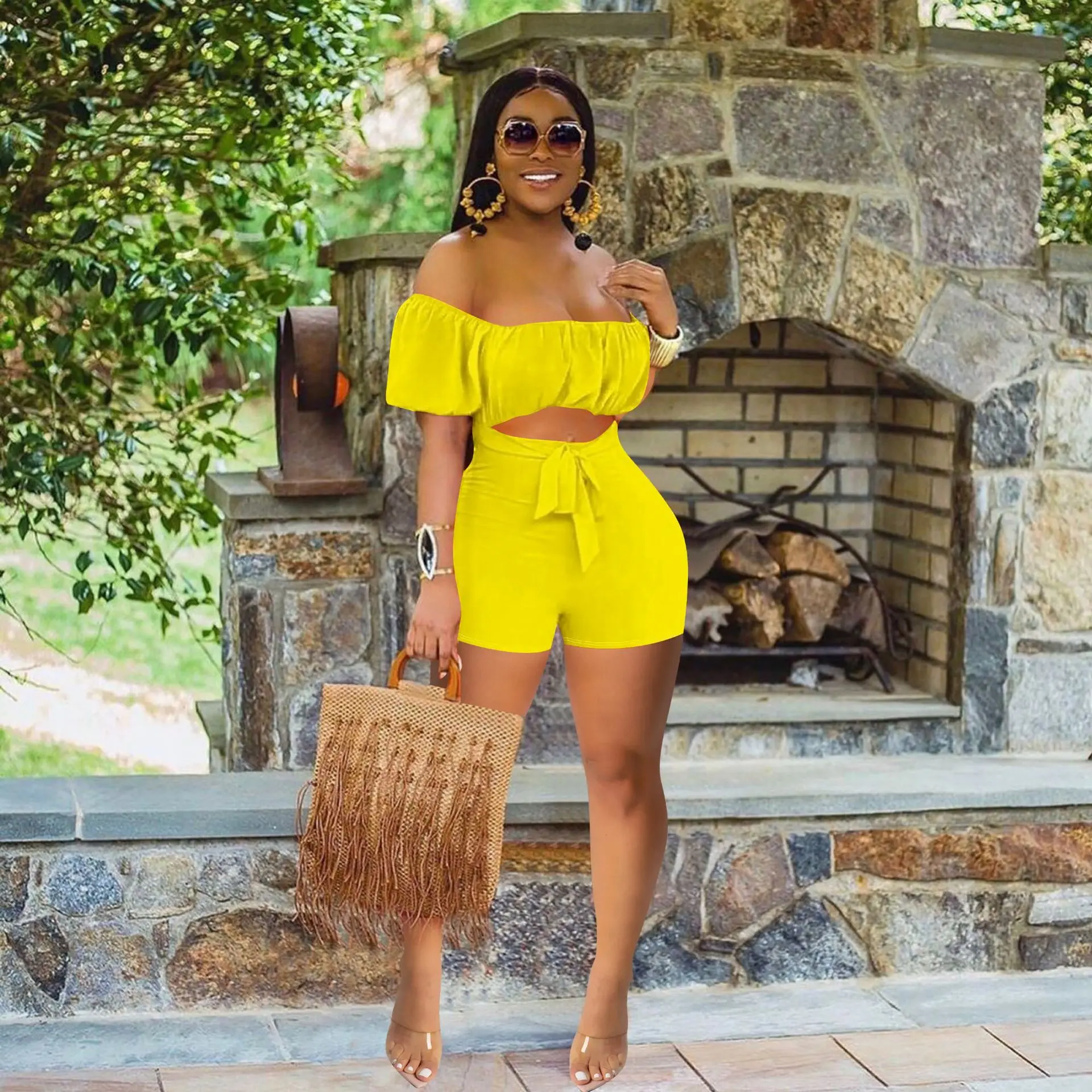 Casual Women Jumpsuit Cold Shoulder Short Sleeve Slim Fit Playsuit Lady Backless Beach Outfit Waist Band Cut Out Short Rompers
Casual Women Jumpsuit Cold Shoulder Short Sleeve Slim Fit Playsuit Lady Backless Beach Outfit Waist Band Cut Out Short Rompers