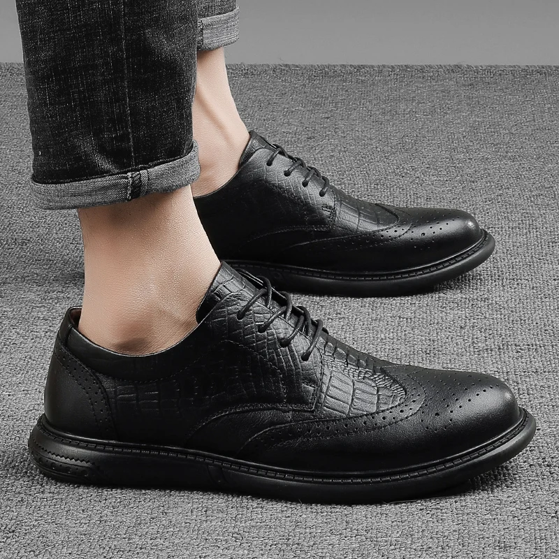 Solid Black Genuine Leather Brogue Formal Shoes Men Dress Brogues Social Male Shoe Zapatos De Vestir Hombre Office Wedding Party
Solid Black Genuine Leather Brogue Formal Shoes Men Dress Brogues Social Male Shoe Zapatos De Vestir Hombre Office Wedding Party