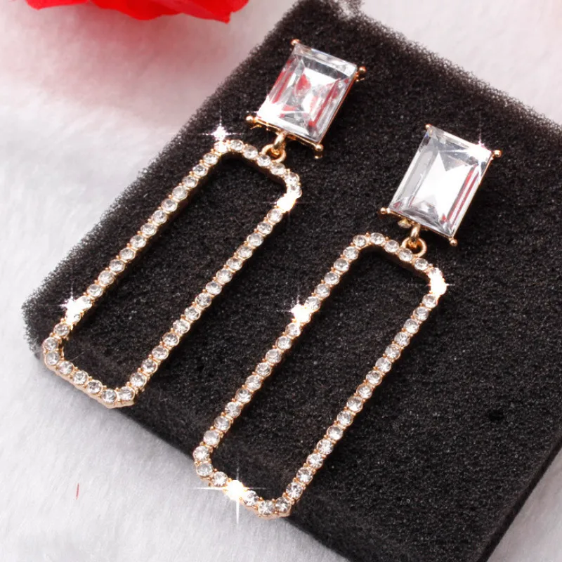 New Crystal Rectangular Dangle Earrings Temperament Personality All-match Ear Jewelry
New Crystal Rectangular Dangle Earrings Temperament Personality All-match Ear Jewelry