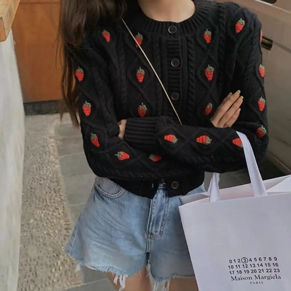 2021 Spring and Autumn Strawberry Embroidery Student All-match Long Sleeve Knit Cardigan Women's Jacket
2021 Spring and Autumn Strawberry Embroidery Student All-match Long Sleeve Knit Cardigan Women's Jacket
