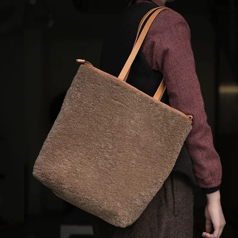 Big Package For 2021 All Sheepskin Hand-made Trendy And Large-capacity Autumn And Winter New Ladies Shoulder Bag Fur One ToteBag
Big Package For 2021 All Sheepskin Hand-made Trendy And Large-capacity Autumn And Winter New Ladies Shoulder Bag Fur One ToteBag
