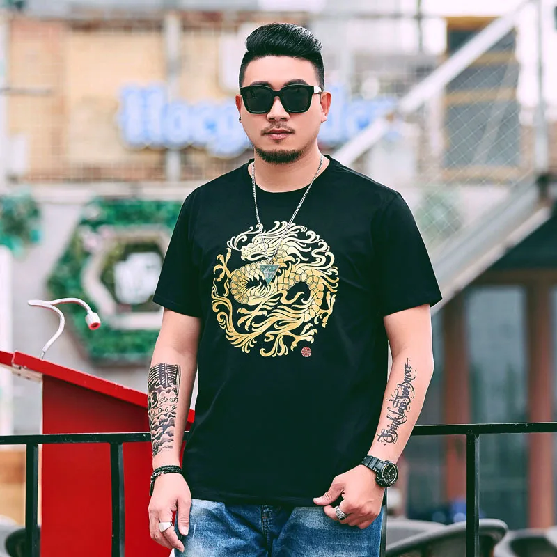 2021 летние свободные размера плюс мужская футболка с коротким рукавом и бронзовым китайский Стиль Golden Dragon размера плюс футболка 
2021 летние свободные размера плюс мужская футболка с коротким рукавом и бронзовым китайский Стиль Golden Dragon размера плюс футболка