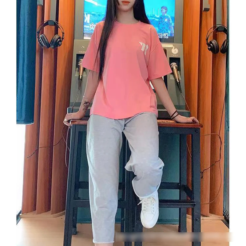 2022 New Temperament Commuter Short-sleeved Pullover Loose Solid Color Letter Cotton Pink Round Neck T-shirt
2022 New Temperament Commuter Short-sleeved Pullover Loose Solid Color Letter Cotton Pink Round Neck T-shirt