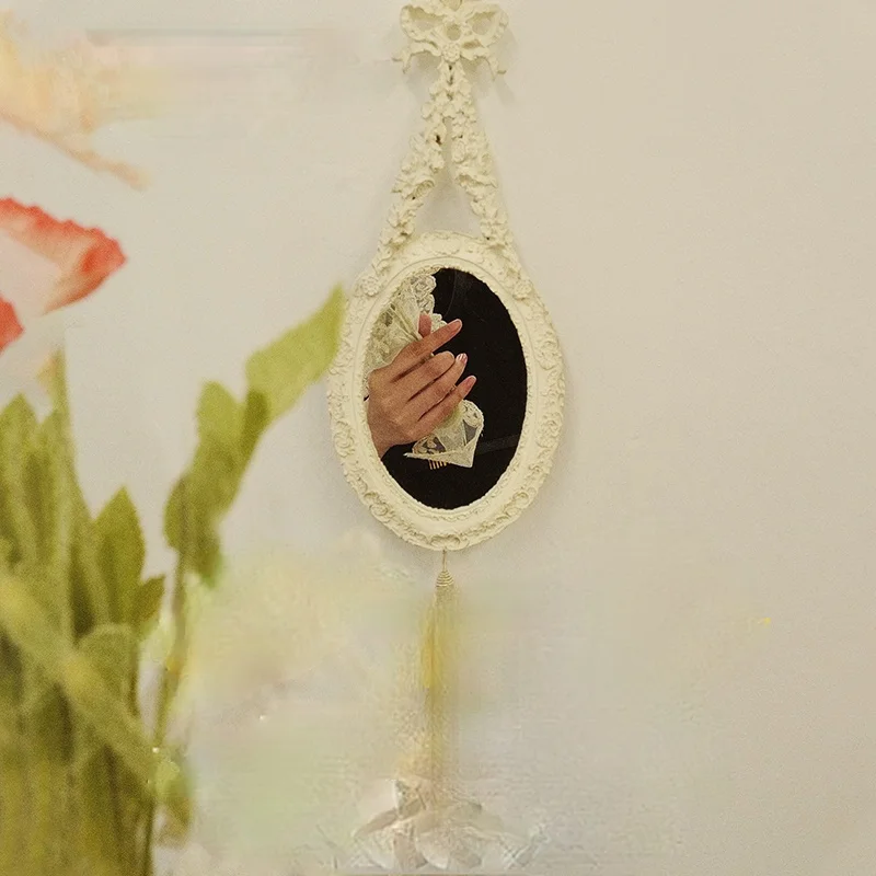 Unique Vintage Mirror European Style Luxury Retro Hanging Mirror White Small Dressing Espelhos Decorativos Room Decor EI50JZ
Unique Vintage Mirror European Style Luxury Retro Hanging Mirror White Small Dressing Espelhos Decorativos Room Decor EI50JZ