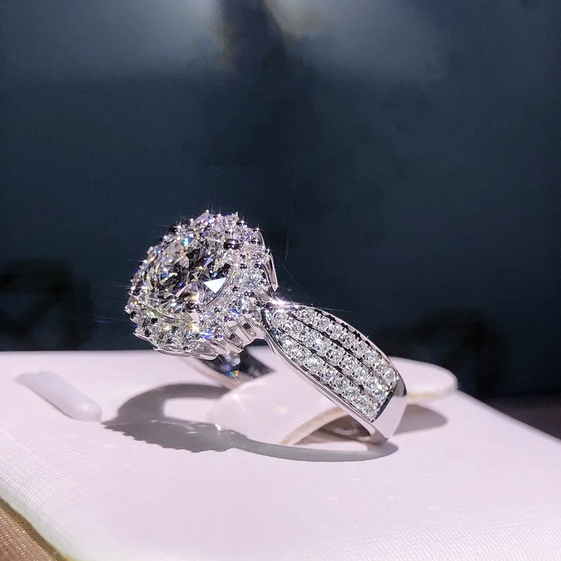 Женское кольцо из серебра 925 пробы с фианитом CC3141 | Украшения и аксессуары