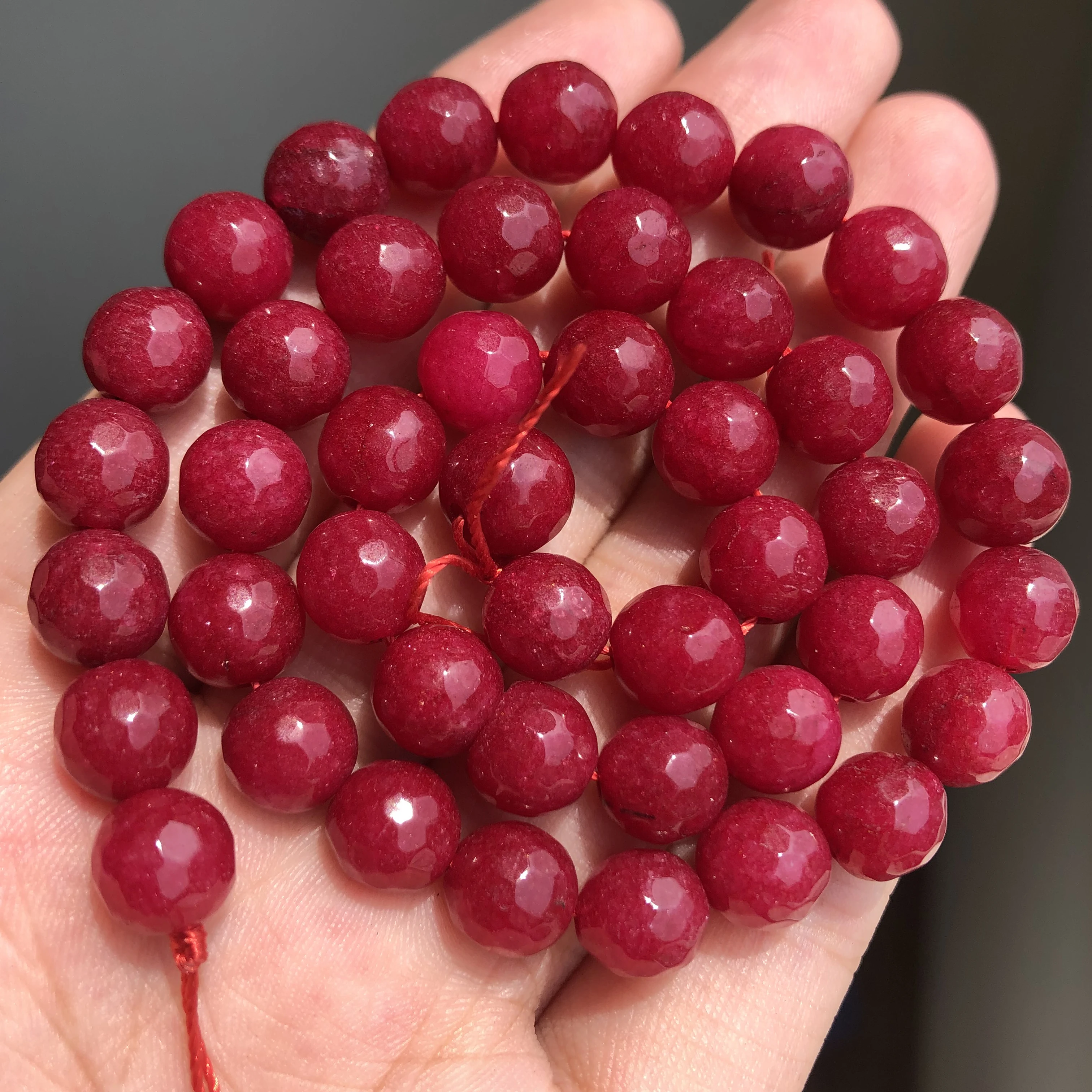 Natural Dark Red Jades Chalcedony Faceted Gem Beads Round Loose Beads 15" Strand 4 6 8 10 12 mm For Jewelry Making Bracelet
Natural Dark Red Jades Chalcedony Faceted Gem Beads Round Loose Beads 15" Strand 4 6 8 10 12 mm For Jewelry Making Bracelet