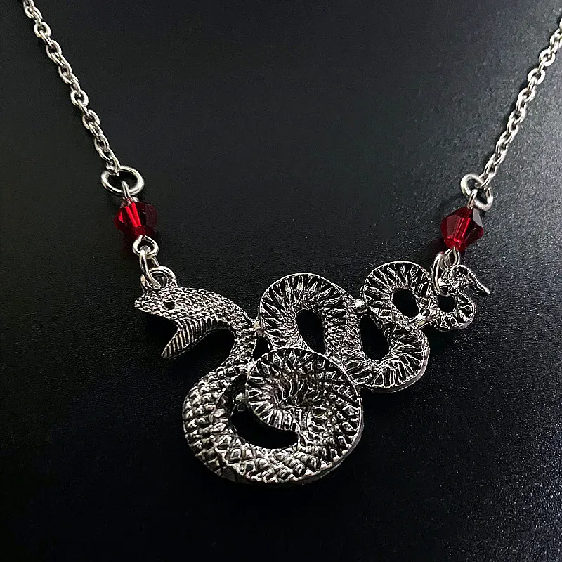 Fashion Gothic Snake Beads Pendant Necklace For Women, Animal Dangle Minimalist Style Female Party Jewelry Gift
Fashion Gothic Snake Beads Pendant Necklace For Women, Animal Dangle Minimalist Style Female Party Jewelry Gift