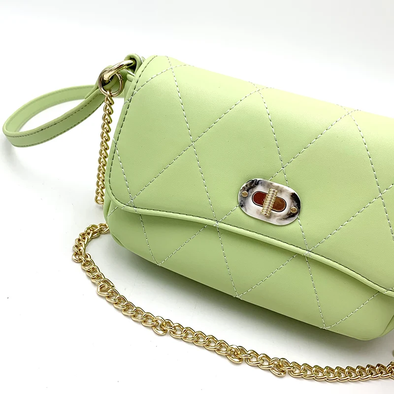New Luxury Diamond Lattice Shoulder Women Bag Trend Messenger Bag Female Flap Quilted Chain Crossbody Handbag Sac A Main
New Luxury Diamond Lattice Shoulder Women Bag Trend Messenger Bag Female Flap Quilted Chain Crossbody Handbag Sac A Main