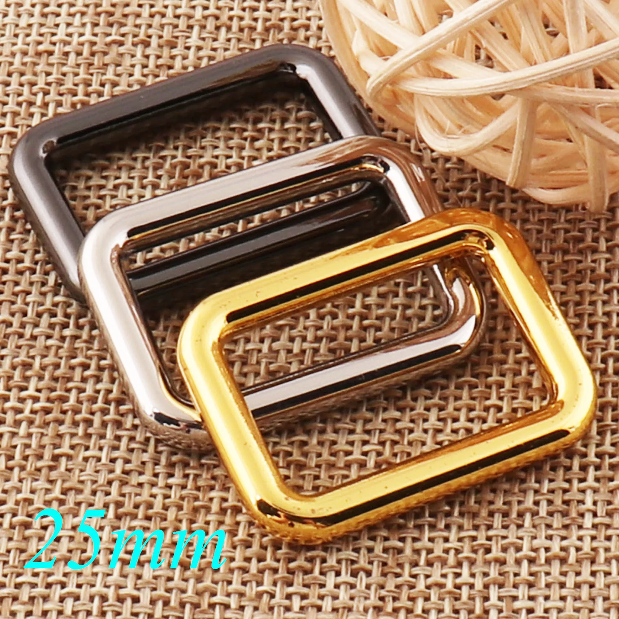10 PCS Square Rings Silver/Gold/Gunmetal Rectangular Wire Loops 1" Webbing Purse Bag Making Hardware Handbag Rectangle Rings 
10 PCS Square Rings Silver/Gold/Gunmetal Rectangular Wire Loops 1" Webbing Purse Bag Making Hardware Handbag Rectangle Rings