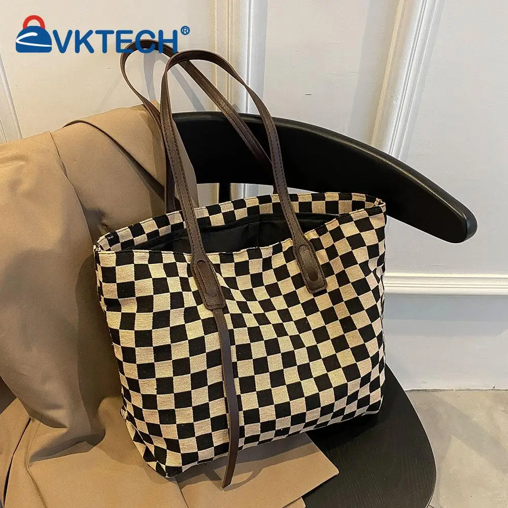 Женская клетчатая сумка через плечо в шахматную клетку на молнии, большая Повседневная сумка с верхними ручками, дорожные сумки для покупок... 
Женская клетчатая сумка через плечо в шахматную клетку на молнии, большая Повседневная сумка с верхними ручками, дорожные сумки для покупок...