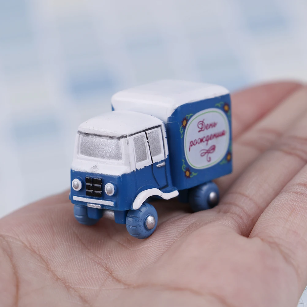 1PC Small Truck Miniatures For Fairy Garden Gnomes Moss Terrariums Decor For Home Decor
1PC Small Truck Miniatures For Fairy Garden Gnomes Moss Terrariums Decor For Home Decor