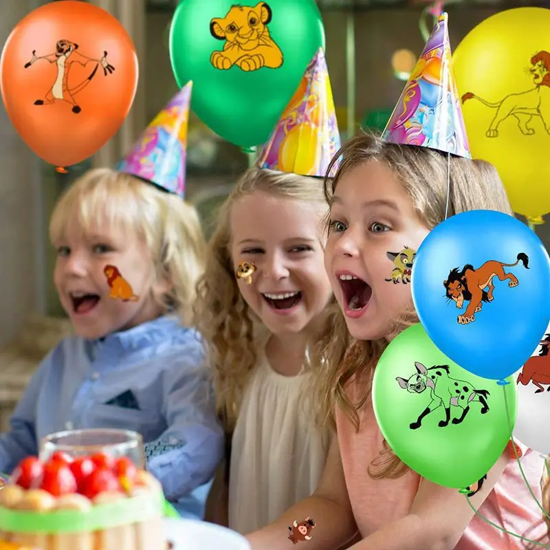 Cartoon lion latex balloons decorate a child's birthday party to celebrate a family party
Cartoon lion latex balloons decorate a child's birthday party to celebrate a family party