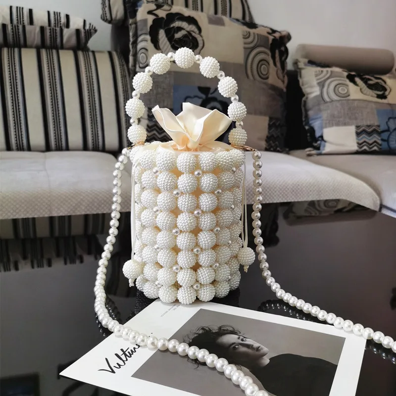 Handmade Pearls Bucket Handbag Women New Elegant Bayberry Shaped Beaded Small Shoulder Bag Ladies Cute Party Evening Bag Purses
Handmade Pearls Bucket Handbag Women New Elegant Bayberry Shaped Beaded Small Shoulder Bag Ladies Cute Party Evening Bag Purses