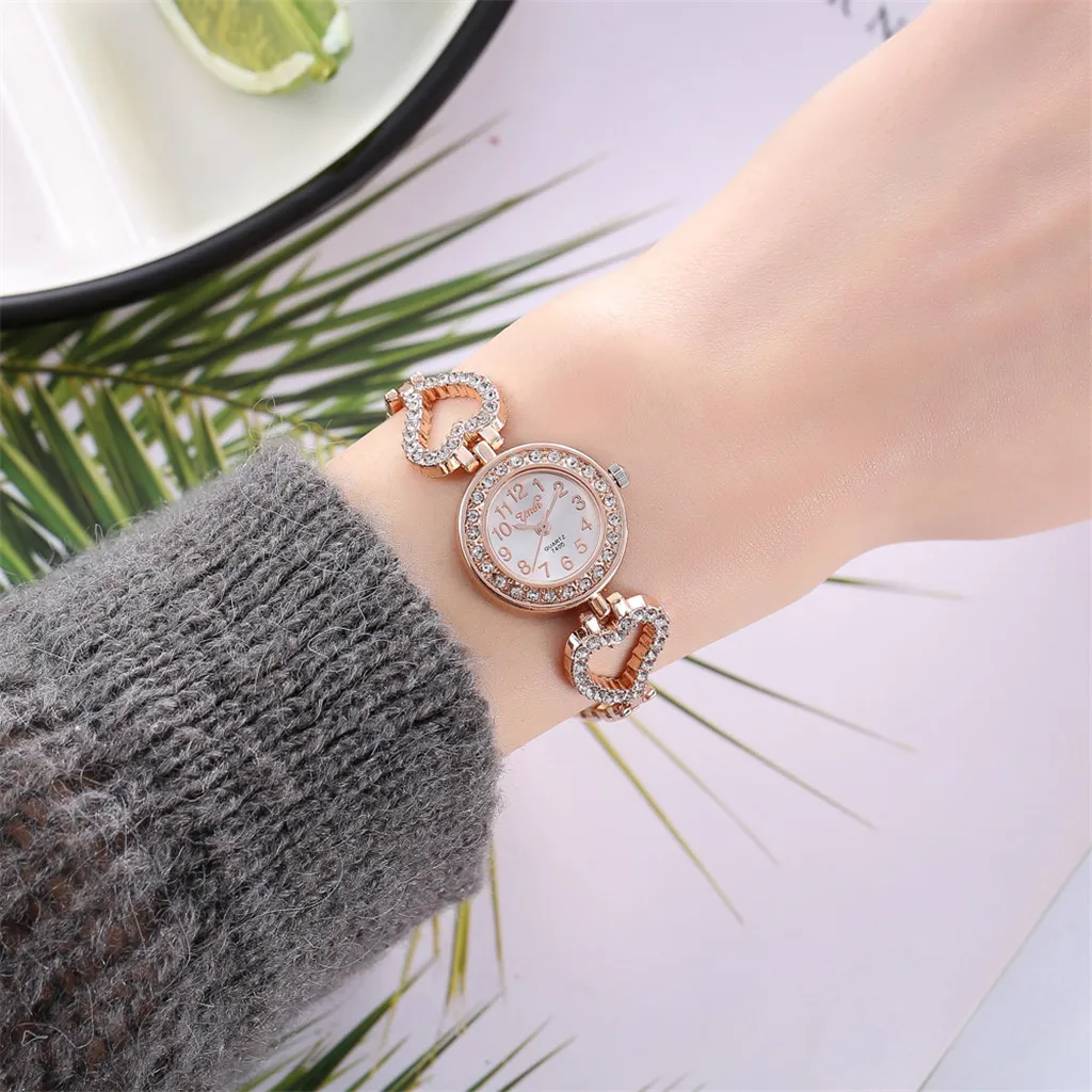 News Women's Wrist Watches Fashion Individual Alloy Quartz Full Diamond Bracelet Clasp Luxury Woman Watch Reloj Para Mujer 2021
News Women's Wrist Watches Fashion Individual Alloy Quartz Full Diamond Bracelet Clasp Luxury Woman Watch Reloj Para Mujer 2021