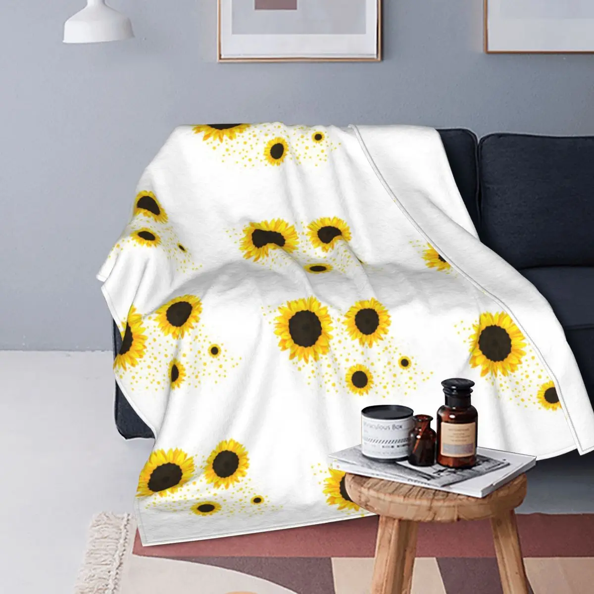 Sunflower Blankets Fleece All Season Beautiful Multi-function Lightweight Thin Throw Blanket for Bedding Car Bedding Throws
Sunflower Blankets Fleece All Season Beautiful Multi-function Lightweight Thin Throw Blanket for Bedding Car Bedding Throws