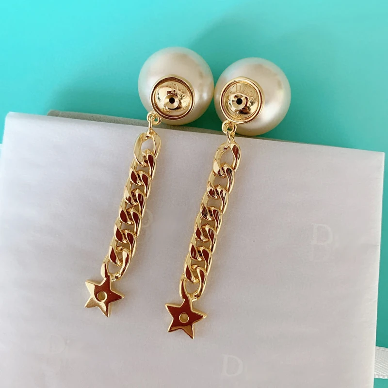 TC1843 Fashion Set With Luxury Letter Earrings Fringe Chain Star Earrings Inlaid With Bee-sized Pearl Ears Plug Earrings
TC1843 Fashion Set With Luxury Letter Earrings Fringe Chain Star Earrings Inlaid With Bee-sized Pearl Ears Plug Earrings