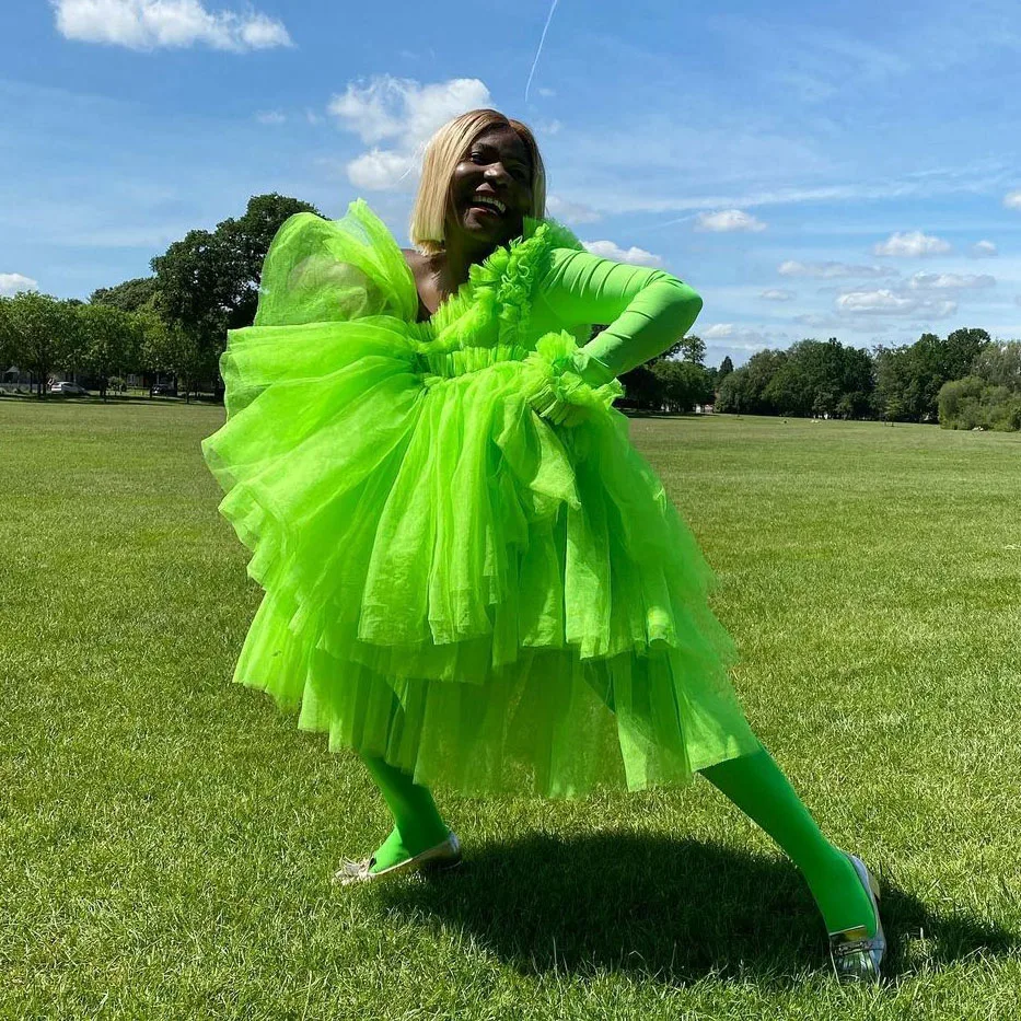 Fluorescent Green Tulle Ball Gown Dress One-Shoulder Layered Puffy Short Dress Candy Color Custom Made Party Dress Women Ruffles
Fluorescent Green Tulle Ball Gown Dress One-Shoulder Layered Puffy Short Dress Candy Color Custom Made Party Dress Women Ruffles