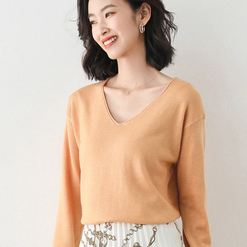 2021 Sweater Women Autumn Fashion V Neck Casual Long Sleeve Knitted Pullovers Loose Solid Color Basic Women Sweater
2021 Sweater Women Autumn Fashion V Neck Casual Long Sleeve Knitted Pullovers Loose Solid Color Basic Women Sweater