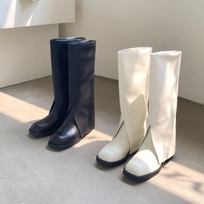 2021 Women Knee-High Modern Boots Black Genuine Leather Long Boots 4cm High Heel Brand Designer Roman Shoes
2021 Women Knee-High Modern Boots Black Genuine Leather Long Boots 4cm High Heel Brand Designer Roman Shoes