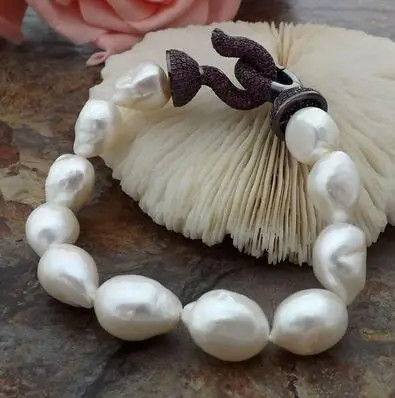 8'' natural White Baroque Pearl strand Bracelet cubic zirconia micro pave Clasp for women
8'' natural White Baroque Pearl strand Bracelet cubic zirconia micro pave Clasp for women