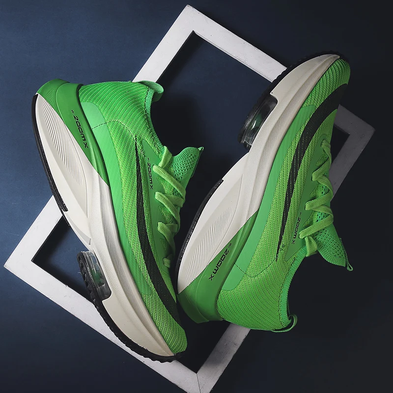 Running Shoes Comfortable light casual men's sports shoes breathable anti-skid wear outdoor walking men's sports shoes breathabl
Running Shoes Comfortable light casual men's sports shoes breathable anti-skid wear outdoor walking men's sports shoes breathabl