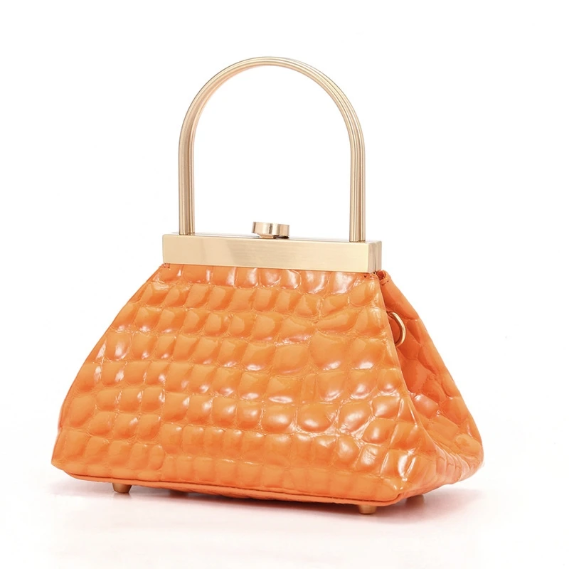 Crocodile Leather Fall Large Handbag Niche Retro Clip Fashion Bag Summer Shoulder Bags Vintage Gilt Portable Removable Hook Bag
Crocodile Leather Fall Large Handbag Niche Retro Clip Fashion Bag Summer Shoulder Bags Vintage Gilt Portable Removable Hook Bag