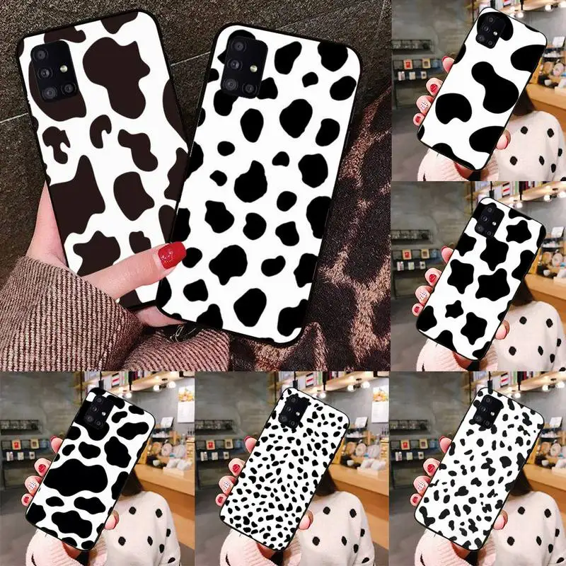 Cows cartoon art Phone Case black For Samsung galaxy S 21 20 10 8 A 51 71 50 21s 70 40 20 20e note 10 plus Ultra 5g fe
Cows cartoon art Phone Case black For Samsung galaxy S 21 20 10 8 A 51 71 50 21s 70 40 20 20e note 10 plus Ultra 5g fe