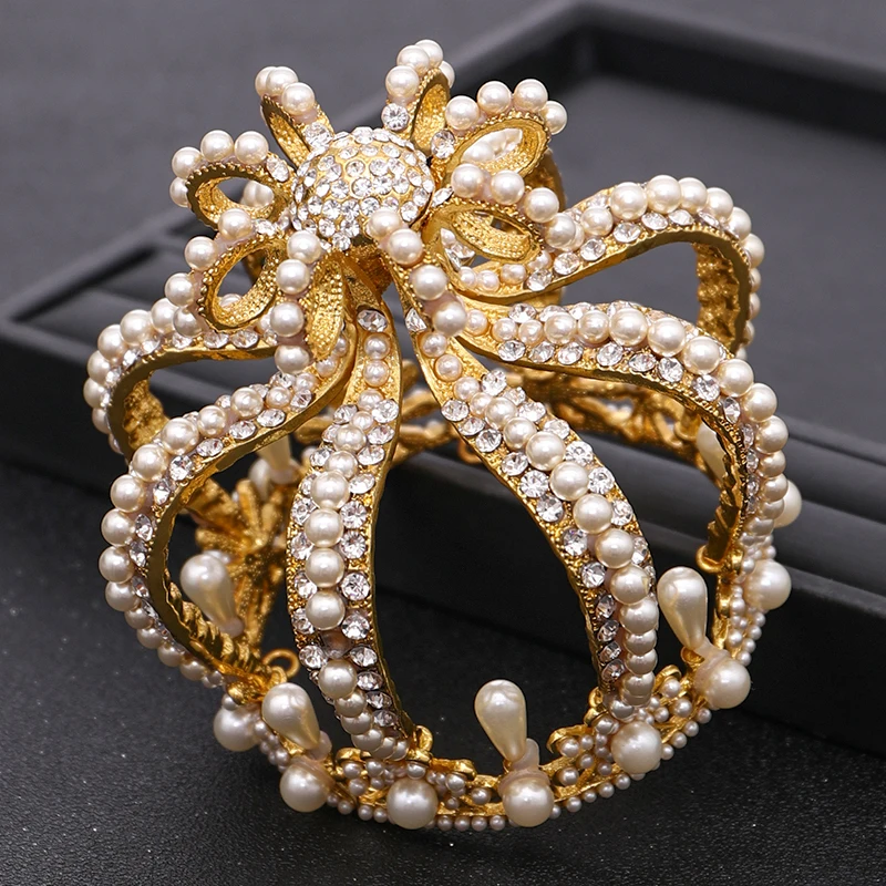 Bridal Headdress Baroque Crystal Pearl Diadem Gold Round Crown Queen Tiara Jewelry Birthday Party Wedding Hair Accessories
Bridal Headdress Baroque Crystal Pearl Diadem Gold Round Crown Queen Tiara Jewelry Birthday Party Wedding Hair Accessories