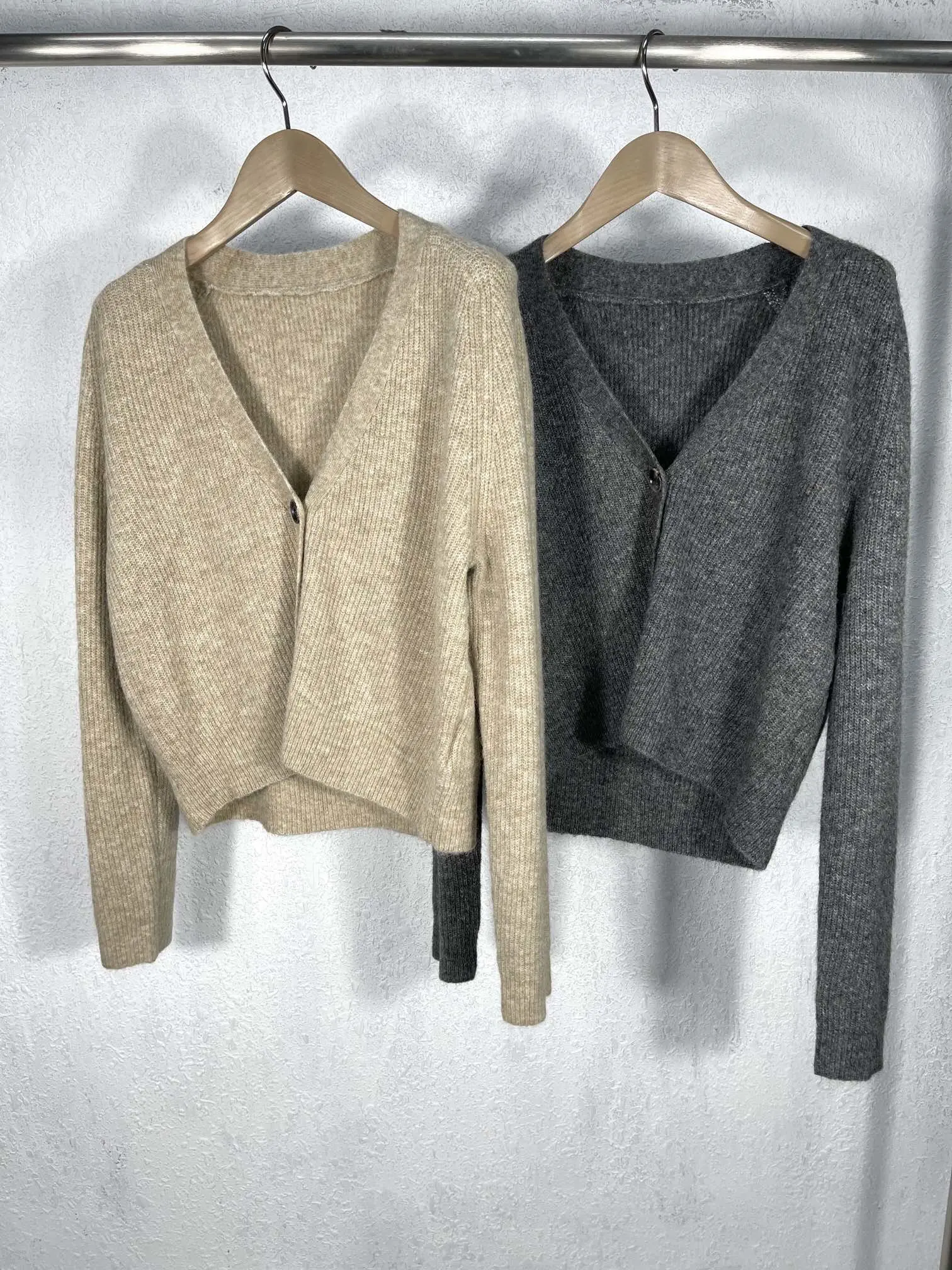 Fashion Ladies 2023 New Long Sleeve Sexy Casual Knit Cardigan 1210 
Fashion Ladies 2023 New Long Sleeve Sexy Casual Knit Cardigan 1210