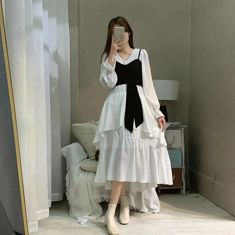 XITAO Vintage Fashion White Dress Women Clothes 2021 Spring V Neck Flare Sleeve Loose Elegant Ruffles Irregular Dresses ZY5815
XITAO Vintage Fashion White Dress Women Clothes 2021 Spring V Neck Flare Sleeve Loose Elegant Ruffles Irregular Dresses ZY5815