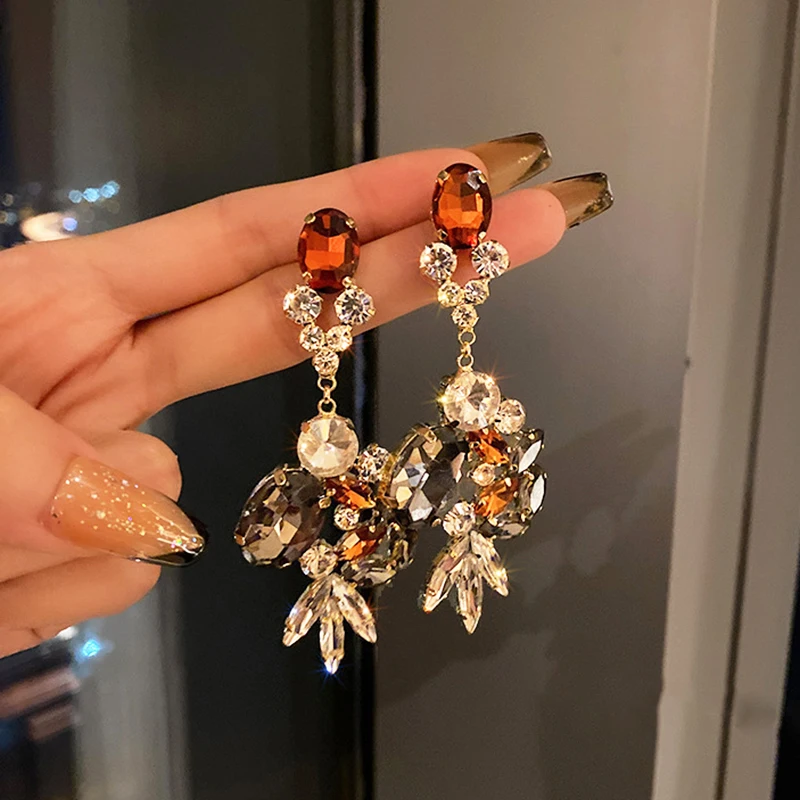 New Fashion Fine 14K Real Gold Crystal Tassel Drop Earrings for Women Girl High Quality Jewelry AAA Zircon S925 Silver Needle
New Fashion Fine 14K Real Gold Crystal Tassel Drop Earrings for Women Girl High Quality Jewelry AAA Zircon S925 Silver Needle