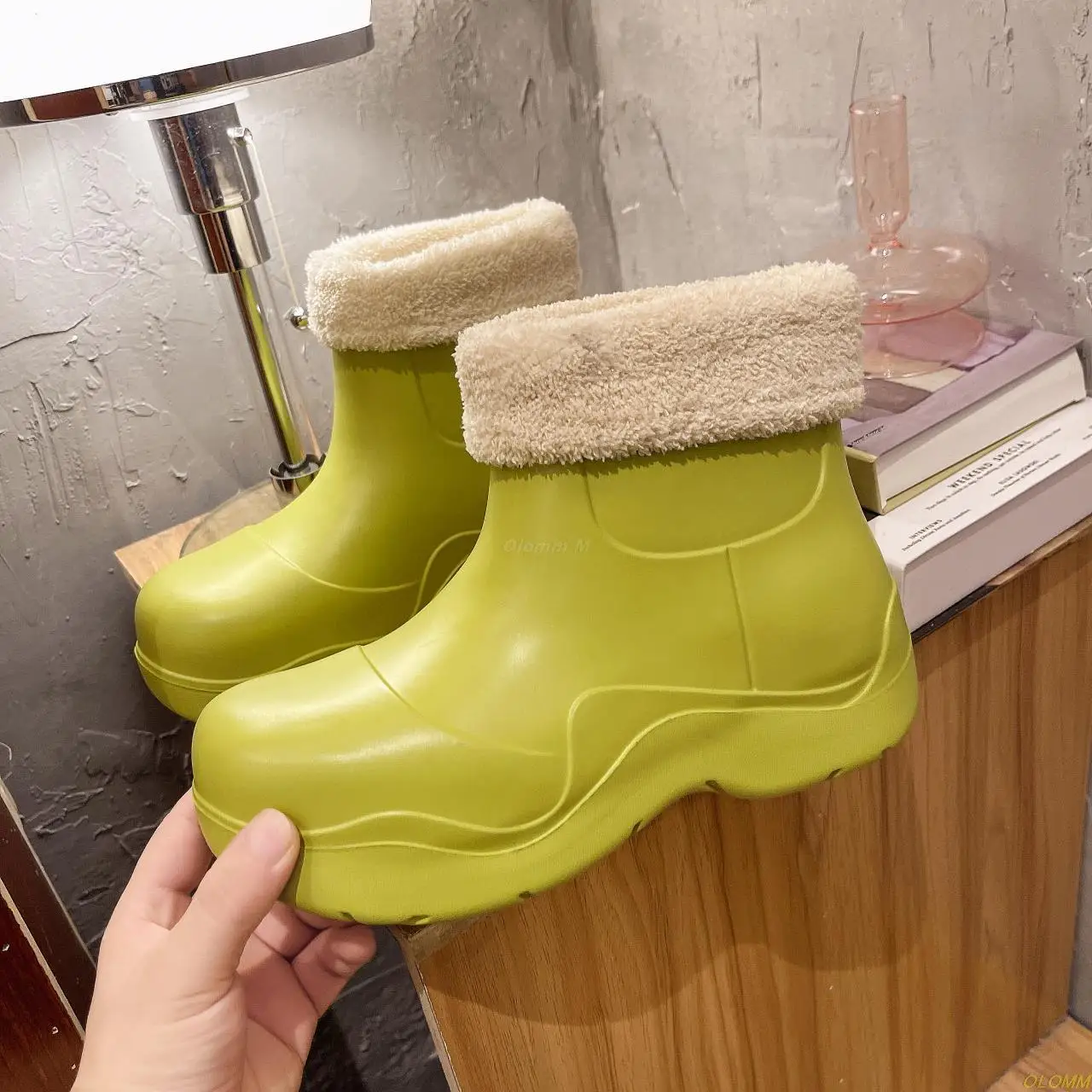 P 2021 Winter Women Waterproof Snow Boots Flat Platform Chunky Heel Warm Fur Lining Thick Sole Round Toe Trend Shoes Ladies
P 2021 Winter Women Waterproof Snow Boots Flat Platform Chunky Heel Warm Fur Lining Thick Sole Round Toe Trend Shoes Ladies