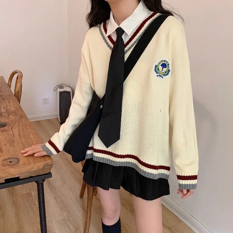 Autumn Winter Women New Loose Wild Solid Sweater Japanese Preppy Style V-Neck Long-sleeved Knit Pullover
Autumn Winter Women New Loose Wild Solid Sweater Japanese Preppy Style V-Neck Long-sleeved Knit Pullover