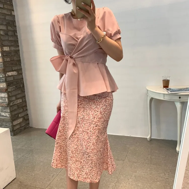 2021 niche design western style thoracic waist short sleeve shirts
2021 niche design western style thoracic waist short sleeve shirts