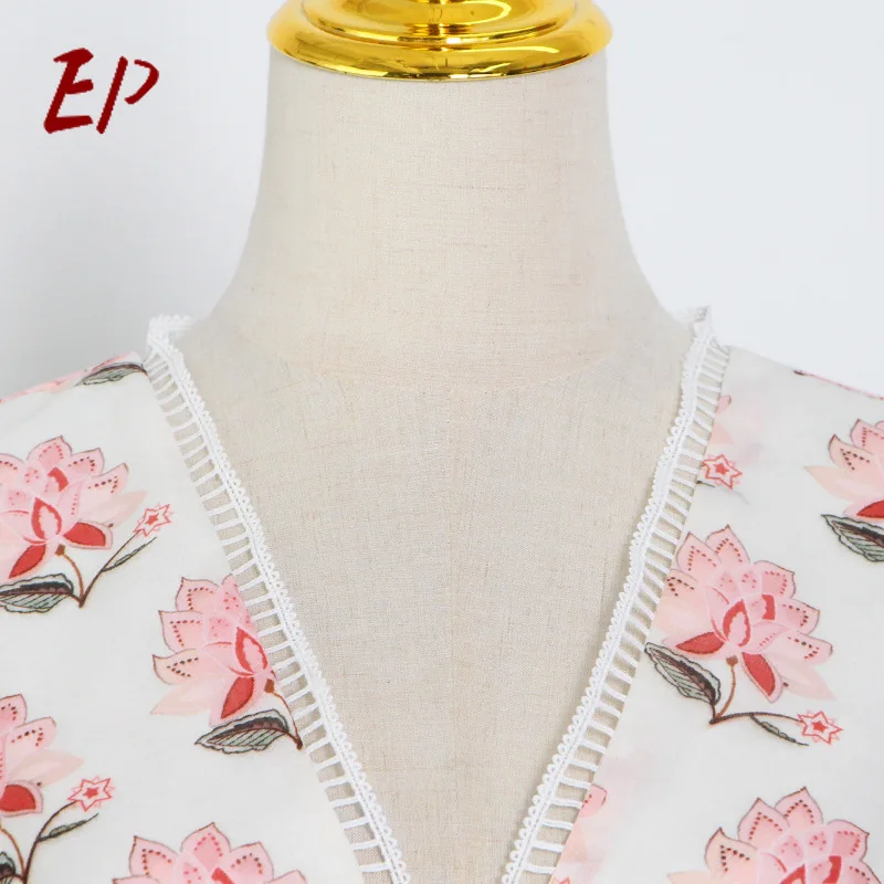 EP French Fairy Retro Dress 2021 Summer New V-neck Bubble Sleeve Waist Temperament Commute Short A-line Skirt
EP French Fairy Retro Dress 2021 Summer New V-neck Bubble Sleeve Waist Temperament Commute Short A-line Skirt