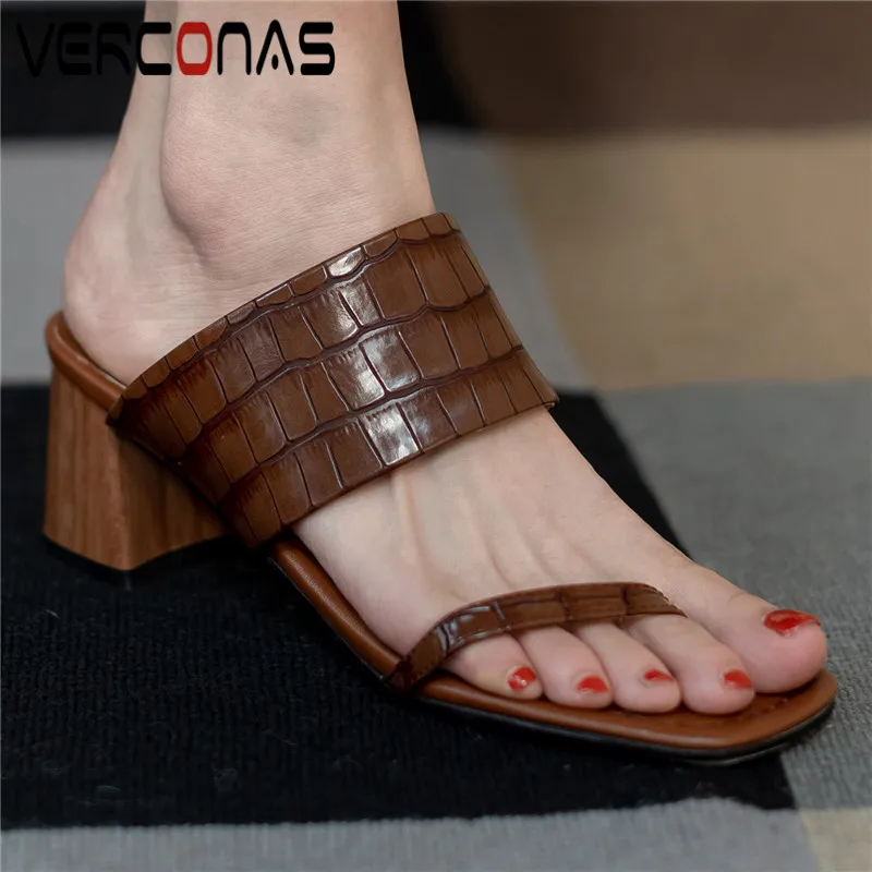 VERCONAS Women Classic Design Thick Heel Comfortable Slippers Square Toe Casual Shoes Sandals Thick Heels Concise Shoes Woman
VERCONAS Women Classic Design Thick Heel Comfortable Slippers Square Toe Casual Shoes Sandals Thick Heels Concise Shoes Woman