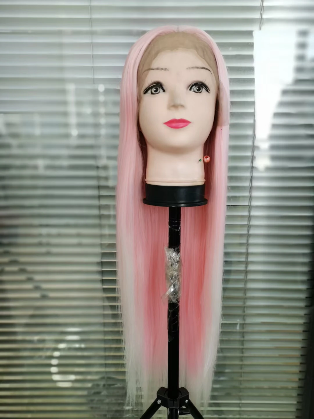 26Inch 180%Density pink Long Silky Straight Synthetic Lace Front Wig For Women With Baby Hair Heat Resistant Fiber Daily Wigs
26Inch 180%Density pink Long Silky Straight Synthetic Lace Front Wig For Women With Baby Hair Heat Resistant Fiber Daily Wigs