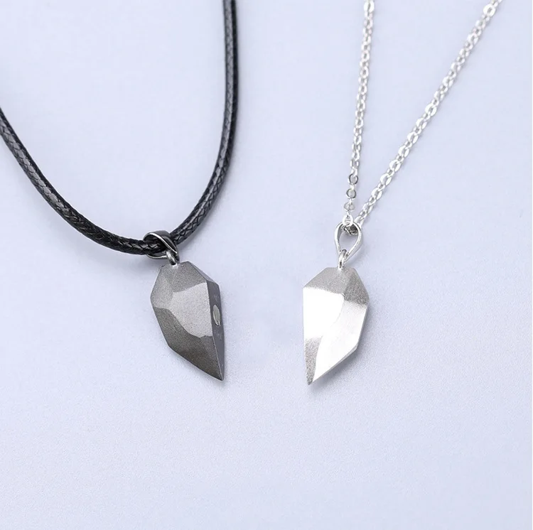 1 Pcs/ Pairs Magnetic Heart Pendant Copper Rope Chain Couple Necklace for Women Men Gift Jewelry
1 Pcs/ Pairs Magnetic Heart Pendant Copper Rope Chain Couple Necklace for Women Men Gift Jewelry