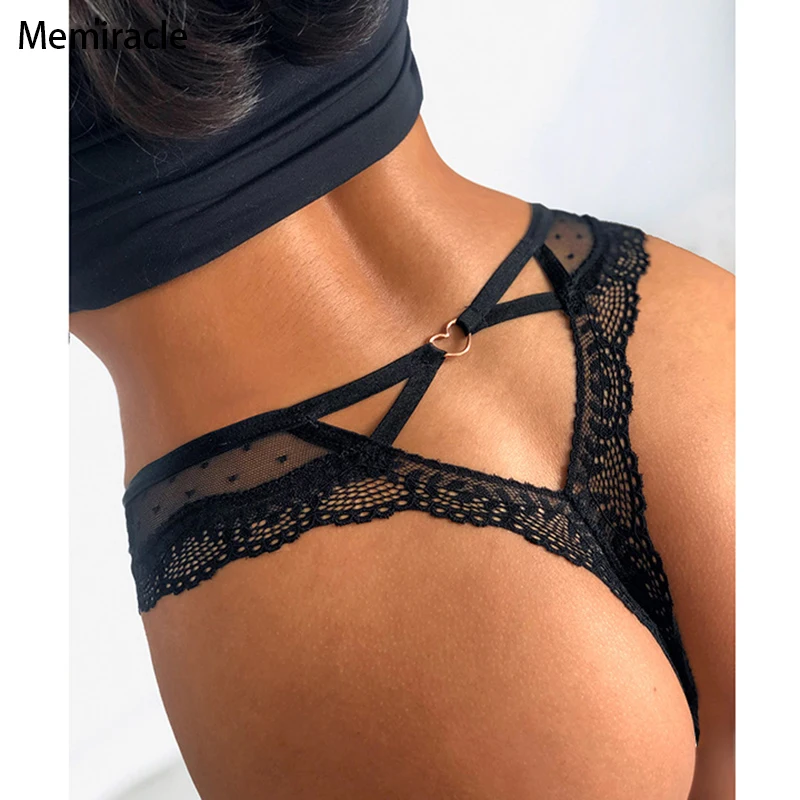 Женские прозрачные трусики-стринги с заниженной талией
Женские прозрачные трусики-стринги с заниженной талией