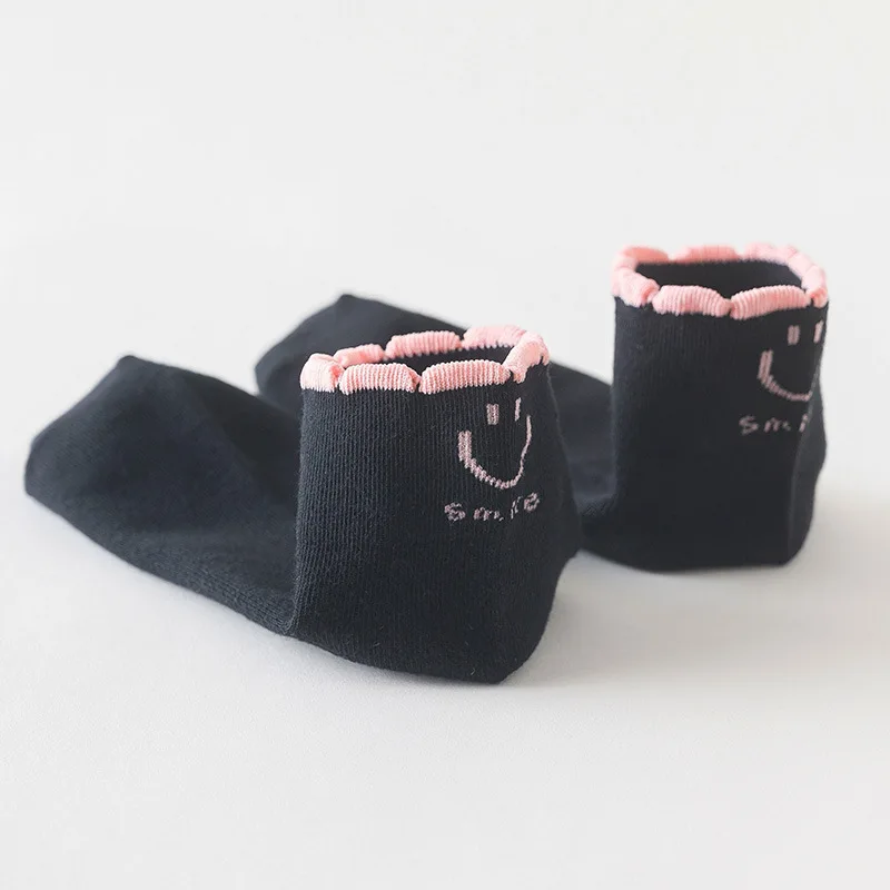 Women's Socks & Hosiery