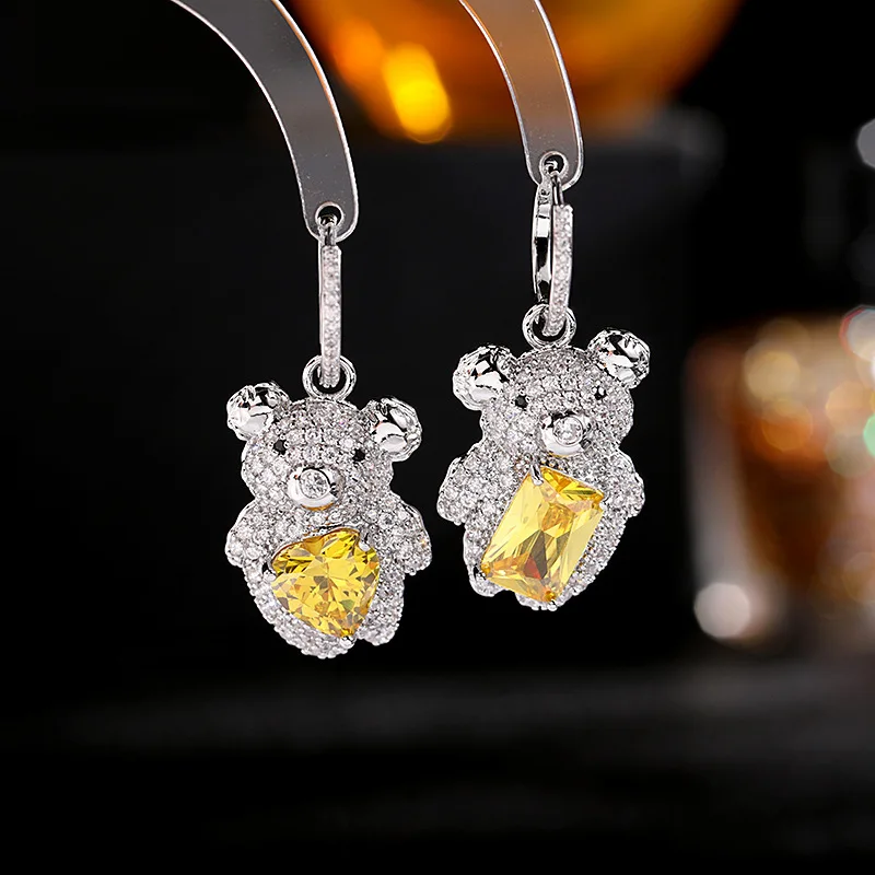 New Earrings AAA Zirconium Girl's Heart Sweet and Cute Earrings Love Bear Drop Earrings for Women 2021 Wedding Jewelry Accessori
New Earrings AAA Zirconium Girl's Heart Sweet and Cute Earrings Love Bear Drop Earrings for Women 2021 Wedding Jewelry Accessori