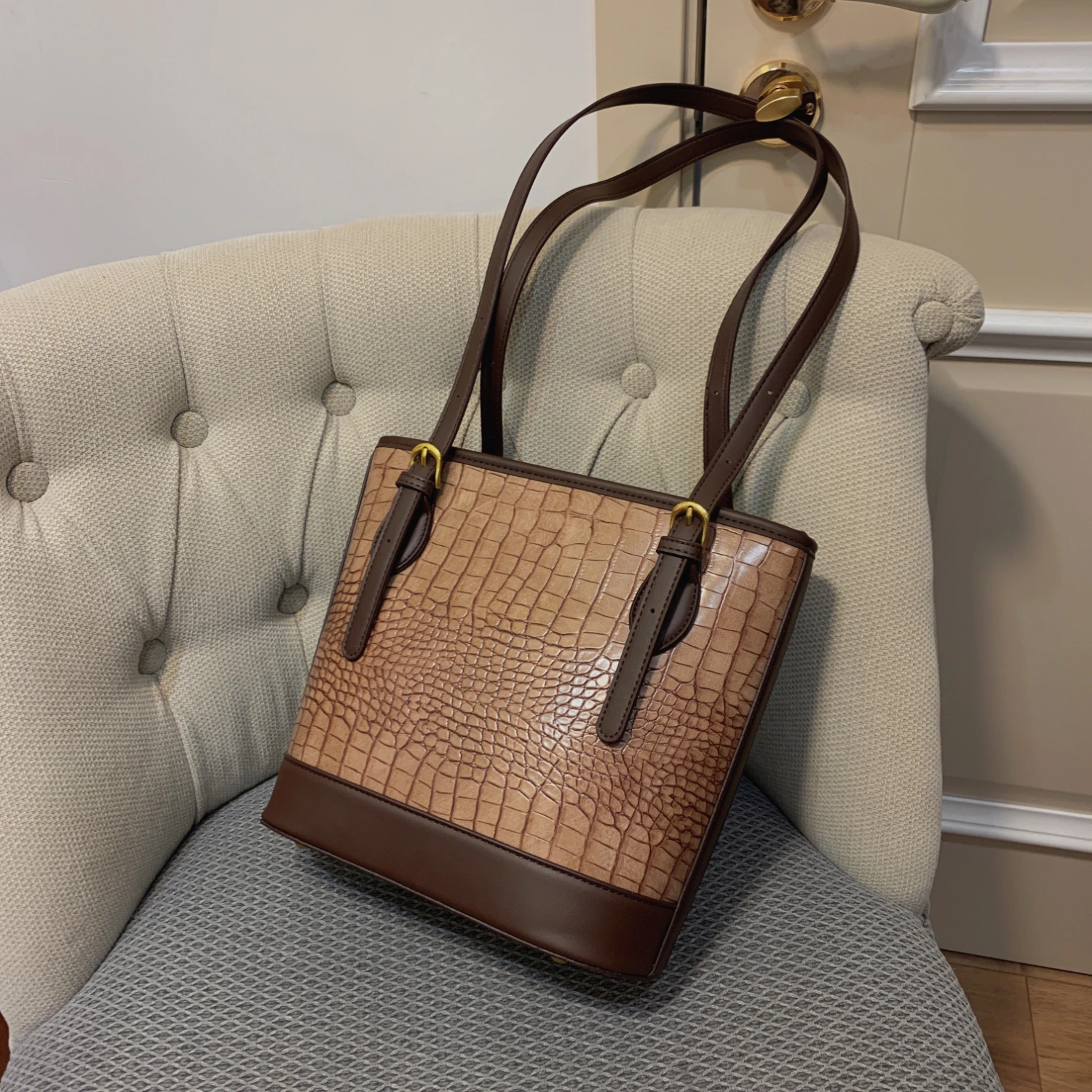 Stone Pattern Shoulder Bag For Women's Bag 2020 Fashion PU Leather Solid Color Shopper Bag Trend Design Women's Handbag Sac
Stone Pattern Shoulder Bag For Women's Bag 2020 Fashion PU Leather Solid Color Shopper Bag Trend Design Women's Handbag Sac